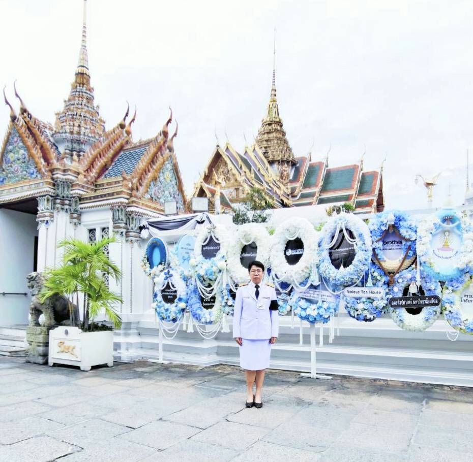 กรมบังคับคดี เข้าเฝ้าฯ ตามหมายกำหนดการพิธีบำเพ็ญกุศลทักษิณานุปทาน (กงเต๊ก) ถวายพระบรมศพ สมเด็จพระนางเจ้าสิริกิติ์ พระบรมราชินีนาถ พระบรมราชชนนีพันปีหลวง 